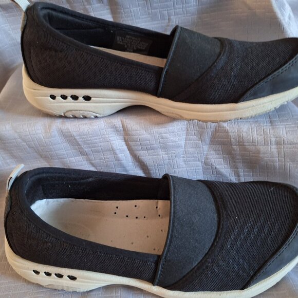 Easy Spirit Slip On Sneakers - Picture 5 of 8